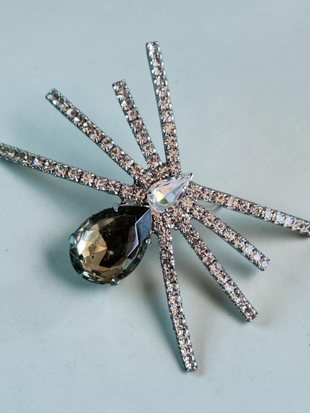 ✨ Vintage Smokey Quartz Rhinestone Spider Brooch Pin